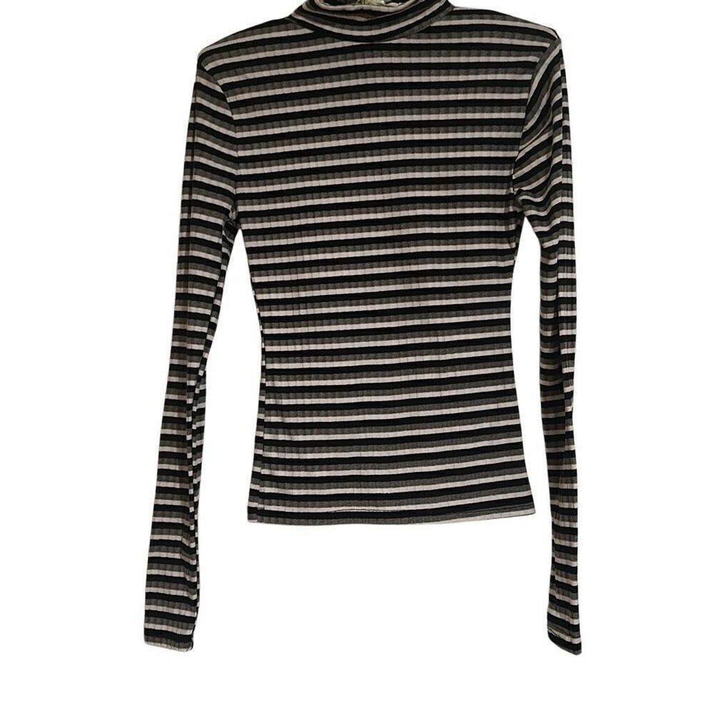 RUE21 Gray Black Striped Mock Neck Ribbed Long Sleeve Pullover Tee Ladies XS